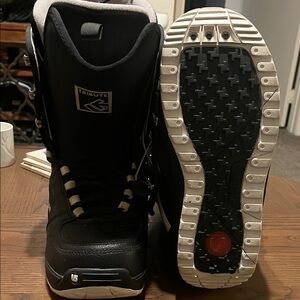 Burton Tribute Black and White Snowboard Boots